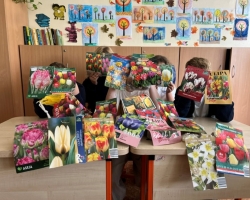 Akcija-„Padovanok-mokyklai-tulpe-arba-narciza-1